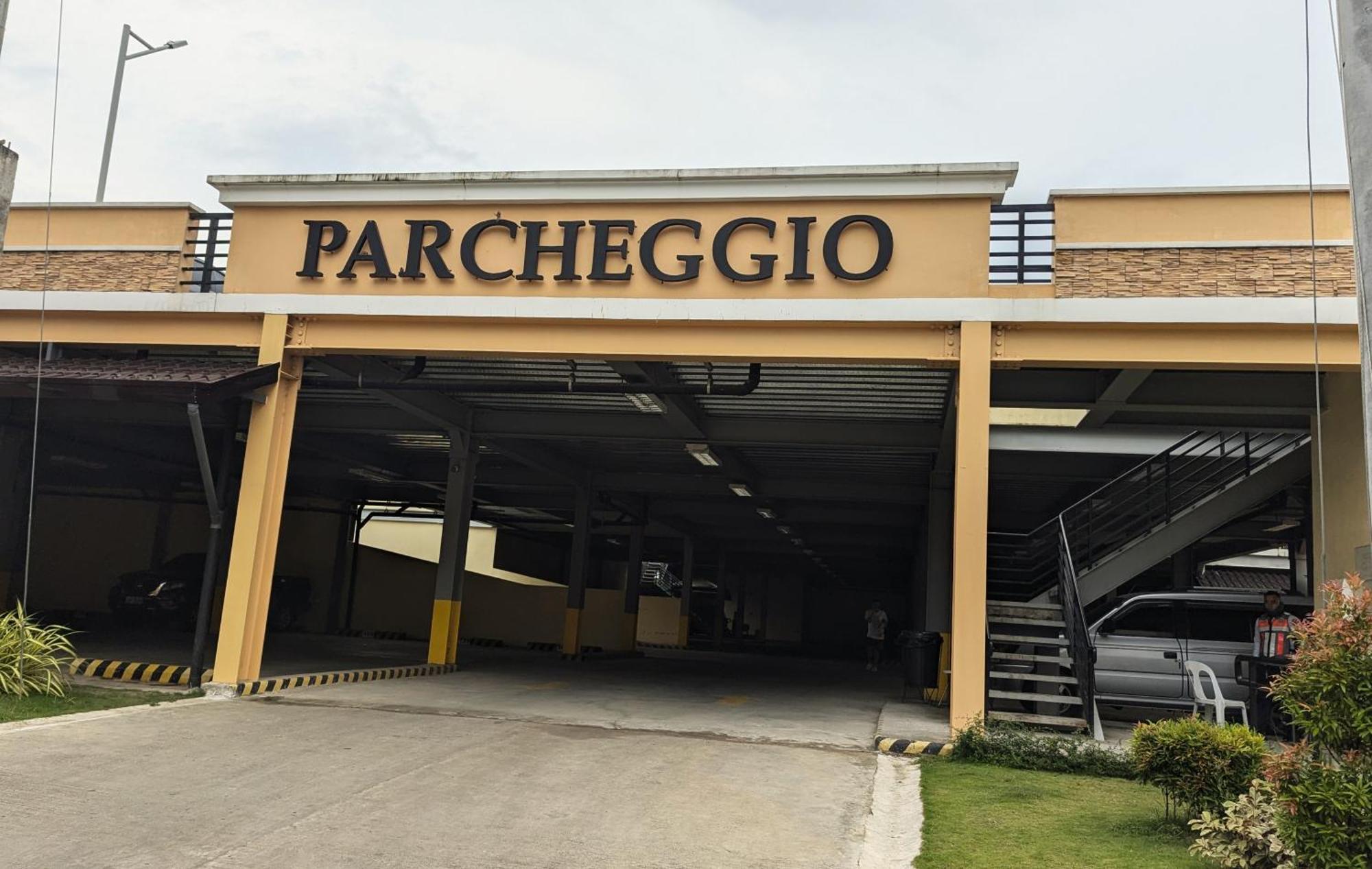 Reicondotel Arezzo Davao Exterior photo
